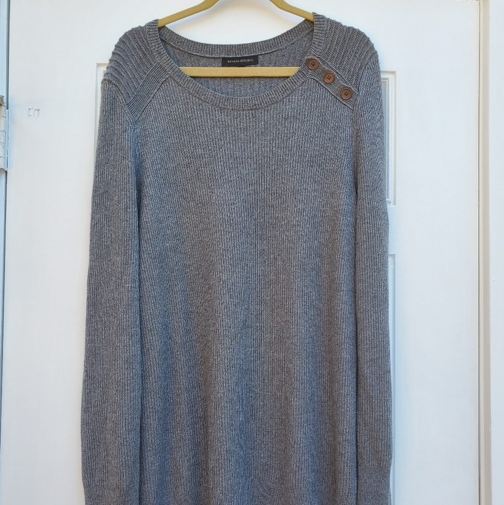 BR Dark Gray Ribbed Button Shoulder Pullover